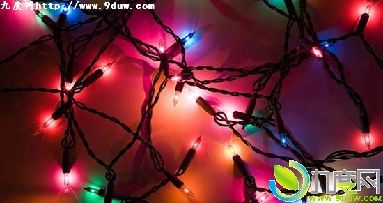 Windows 7官方推出圣诞节主题包“节日彩灯”(Holiday Lights)