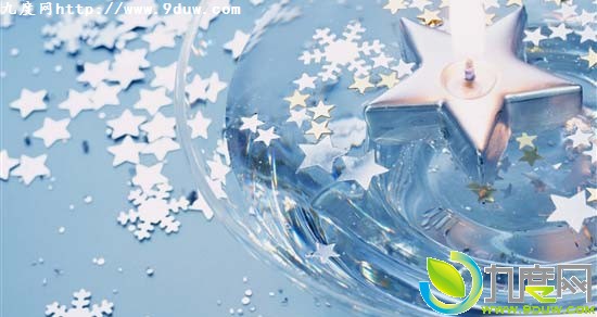 Windows 7官方推出圣诞节主题包“节日彩灯”(Holiday Lights)