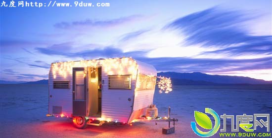 Windows 7官方推出圣诞节主题包“节日彩灯”(Holiday Lights)