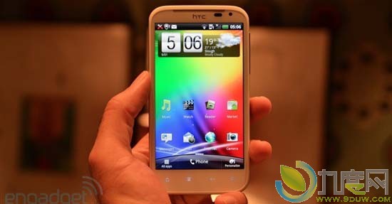 HTC推4.7寸Android系统手机Sensation XL:加入Beats音效