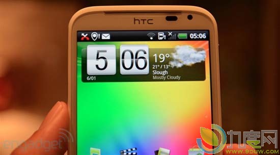 HTC推4.7寸Android系统手机Sensation XL:加入Beats音效