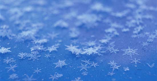 Windows 7官方桌面主题《雪霜》