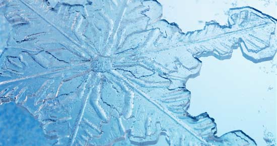 Windows 7官方桌面主题《雪霜》