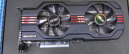 华硕推出三插槽GeForce GTX 580显卡