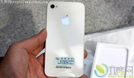 白色版iPhone 4开箱