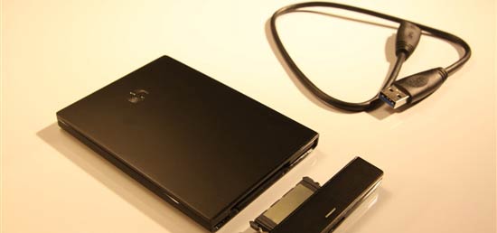 希捷推出首款最薄移动硬盘“GoFlex Slim” 支持USB 3.0