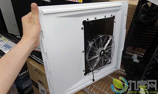 海盗船“碳化物”系列Carbide 500R机箱上市