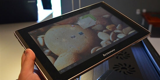 联想首款Tegra 3四核Android 4.0平板电脑ideaTab K2