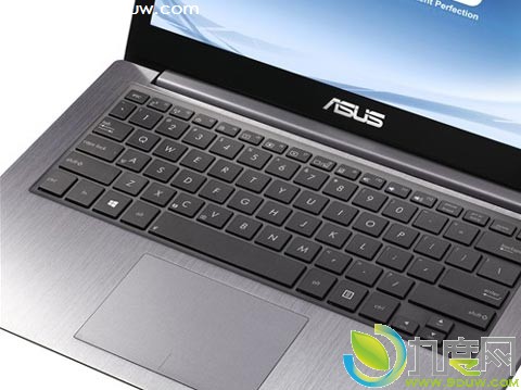 华硕发布AMD Trinity APU平台Windows 8触屏笔记本VivoBook