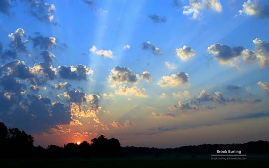 Win7/Win8官方通用桌面主题《七彩天空》（Painted Skies）