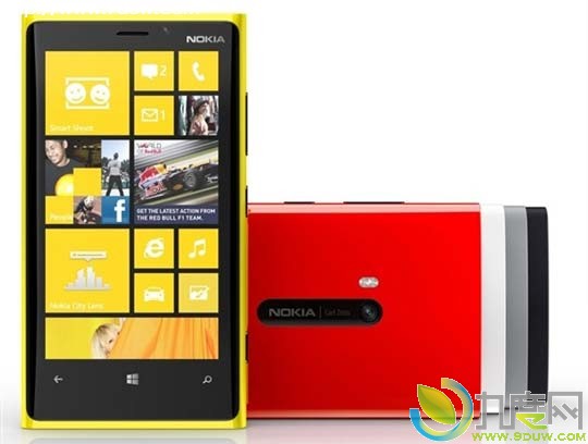 诺基亚Lumia 820/920港版正式开卖