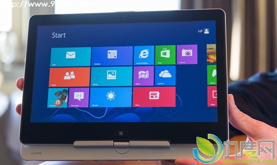 惠普发布首款Windows 8旋转式变形平板电脑Elitebook Revolve