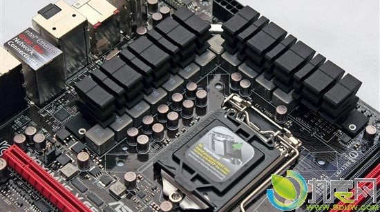 华硕Z77玩家国度主板ROG M5G亮相