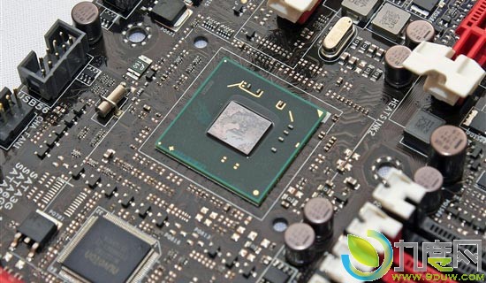 华硕Z77玩家国度主板ROG M5G亮相