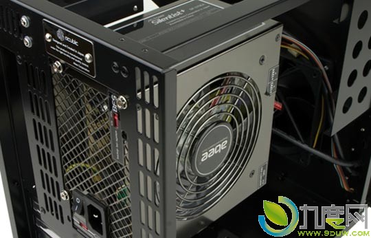 Abee推出mATX机箱acubic B70 支持Micro-ATX主板