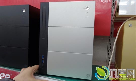 Abee推出mATX机箱acubic B70 支持Micro-ATX主板