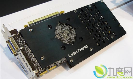微星非公版军规7970显卡亮相R7970 Lightning