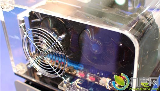 蓝宝展示拥有6GB超海量显存毒药版HD 7970