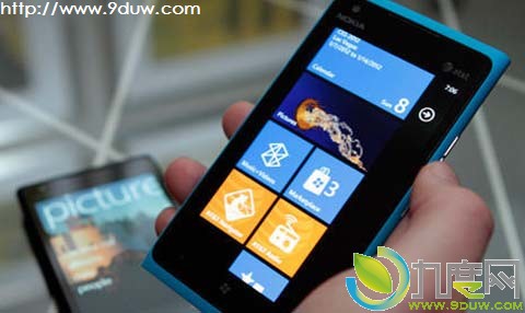 诺基亚放出Lumia 900补丁解决上网问题