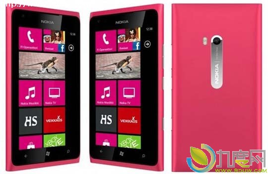 诺基亚玫红色Lumia 900芬兰开始预定