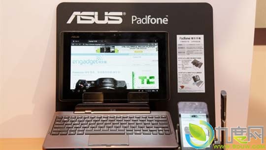 华硕发布手机平板二合一产品Padfone