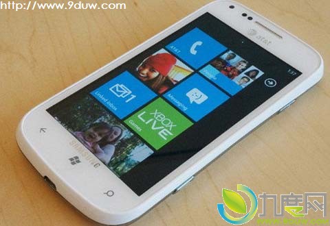 三星首款WP 7.5 Tango手机Focus 2上市 支持LTE和HSPA+网络