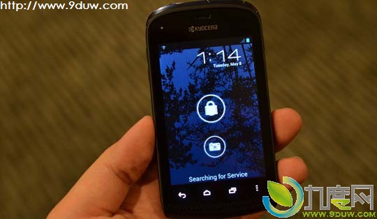 京瓷展示两款Android 4.0智能手机Hydro和Rise　具备防水+全键盘