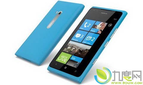 诺基亚行货版Lumia 900上市 售价4599元