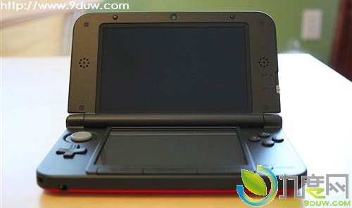 任天堂在美国正式开售新3DS XL游戏机