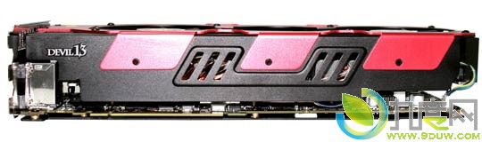 迪兰发布自家双芯HD7990 Devil 13显卡：12+2+2相供电