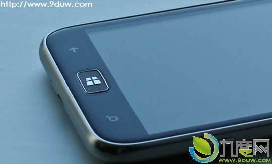 三星发布全球首款Windows Phone 8手机ATIV S  1.5GHz双核+4.8寸AMOLED屏
