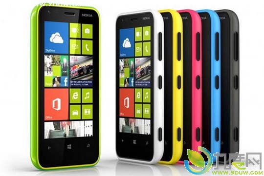 廉价WP8手机Lumia 620香港上市：售价1839元