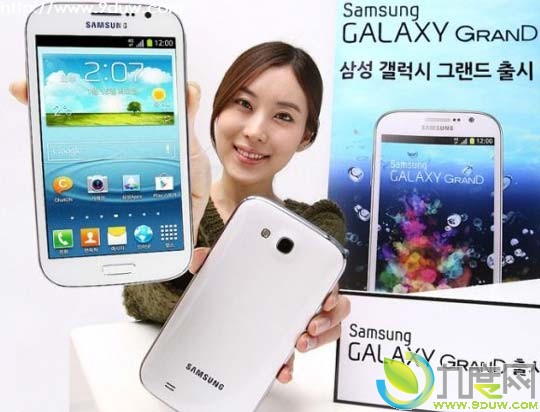 三星5寸单卡双核手机Galaxy Grand Duosd韩国亮相