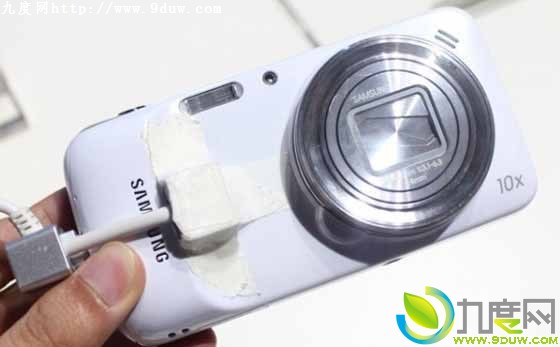 三星拍照手机Galaxy S4 Zoom美国开卖