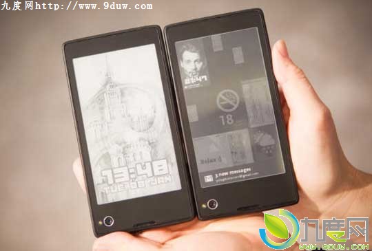 电子墨水屏+4.3寸：Yota发布正反双屏手机YotaPhone