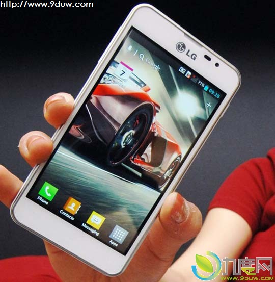 LG 4.3英寸双核Android 4.1.2手机Optimus F5开卖