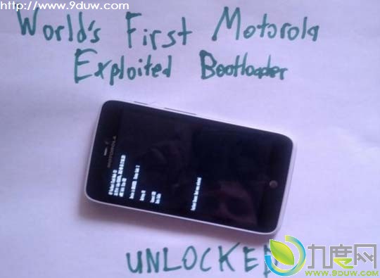 多款摩托罗拉手机已经成功解锁Bootloader,Droid RAZR HD、Droid RAZR MAXX HD、Droid RAZR M以及Atrix HD