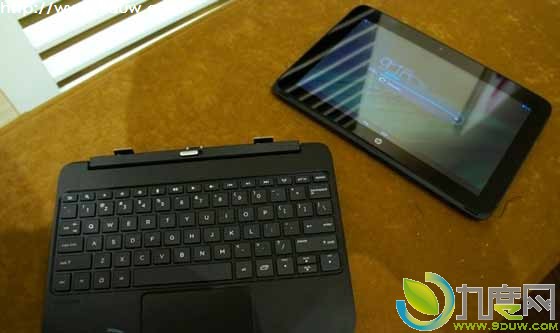 惠普13英寸Windows 8便携本Split X2和首款Tegra 4处理器Android混合平板SlateBook X2真机图赏