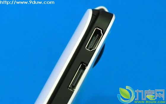 惠普13英寸Windows 8便携本Split X2和首款Tegra 4处理器Android混合平板SlateBook X2真机图赏