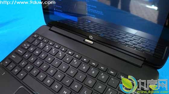 惠普13英寸Windows 8便携本Split X2和首款Tegra 4处理器Android混合平板SlateBook X2真机图赏