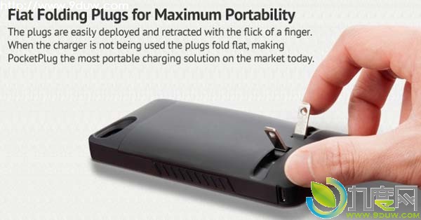 全球首款直接iPhone充电外壳PocketPlug来了！适用于iPhone 4/4S的PocketPlug售价59.95美元（约合370元人民币），而适用于iPhone 5的PocketPlug则要价69.95美元（约合430元人民币）