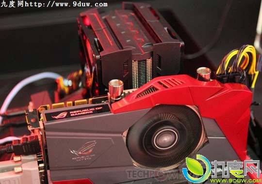 华硕展示ROG玩家国度系列非公版GTX 770显卡
