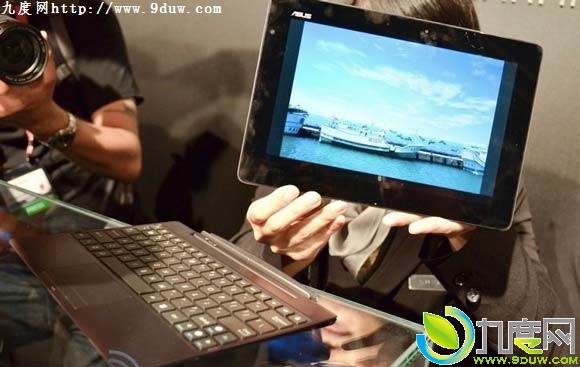 华硕两款变形笔记本平板：Android+Windows 8系统
