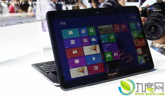 三星推Android与Win8双系统平板笔记本