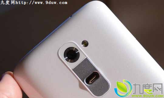LG发布新款5.2寸1080p四核旗舰手机G2