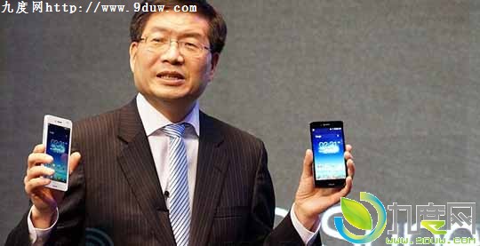 华硕发布全新手机平板二合一产品PadFone Infinity