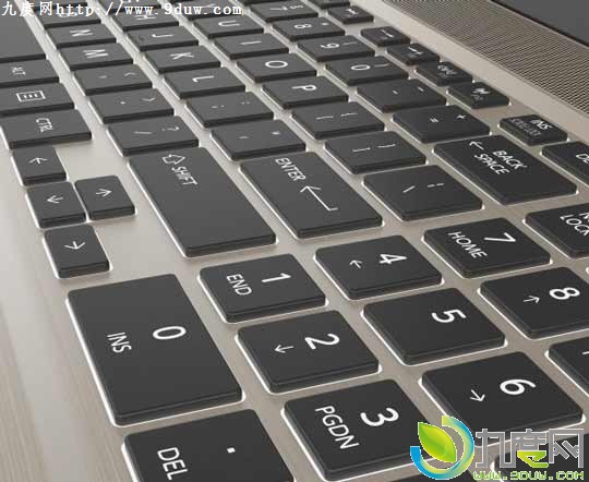 ppi高达282！全球首款4K笔记本电脑Toshiba Satellite P55t售价公布
