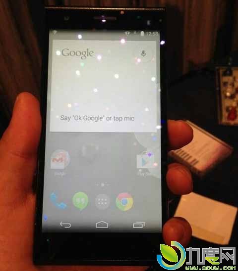 中兴在香港发布两款4G手机:Blade Vec 4G和Grand SII LTE
