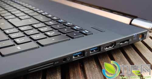 宏碁发布Aspire V17 Nitro游戏笔记本：手势控制和3D模拟功能