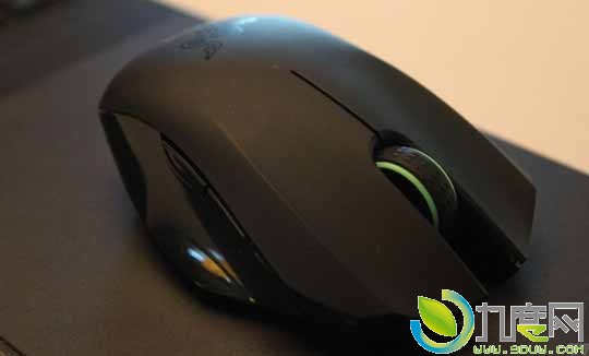 雷蛇推出Razer forge TV游戏机：支持Razer Forge TV串流PC游戏